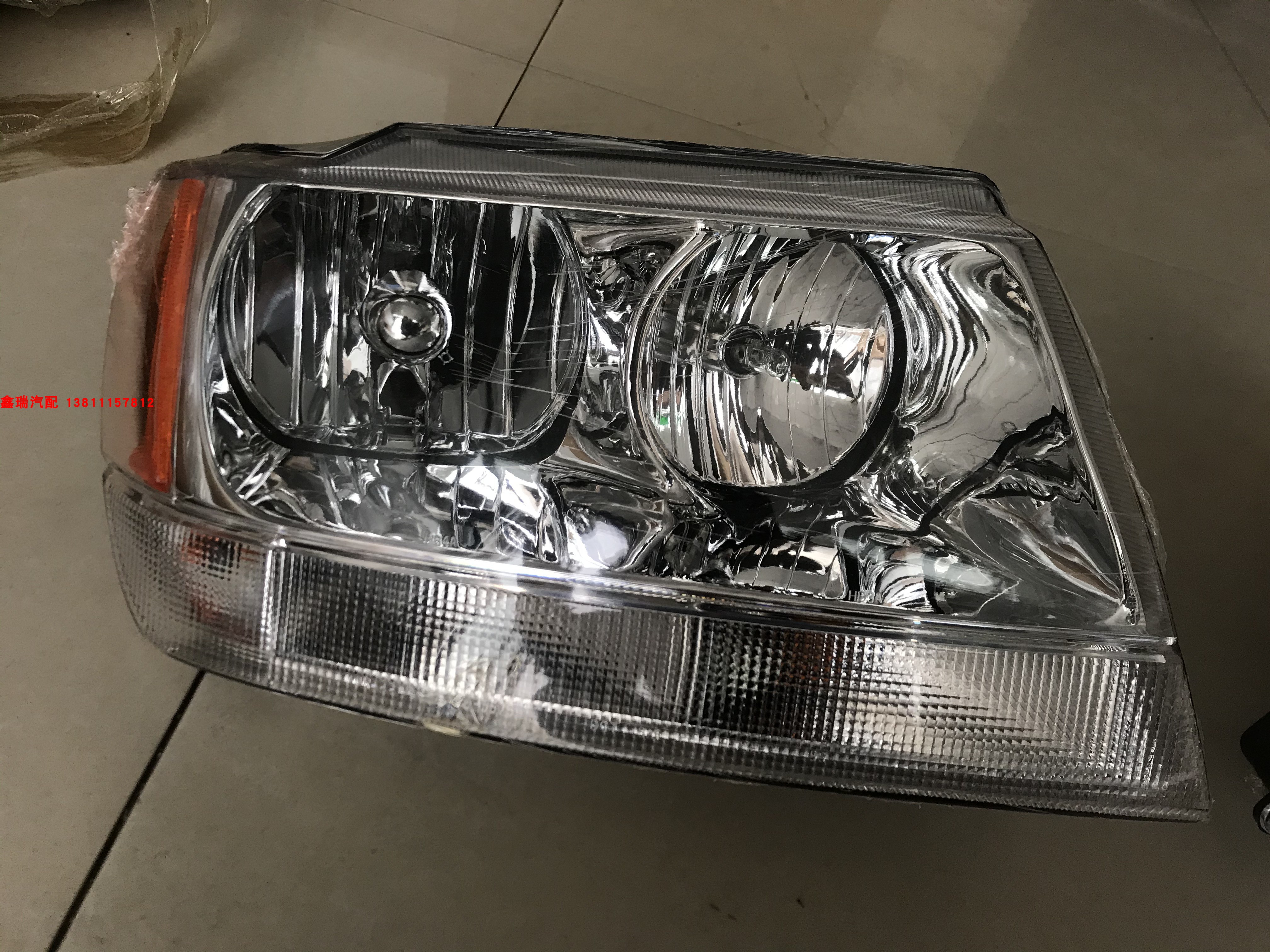 jeep/大切诺基wj/前大灯/大灯总成 TYC