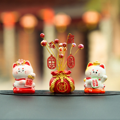 车内饰品摆件2025新款可爱招财猫