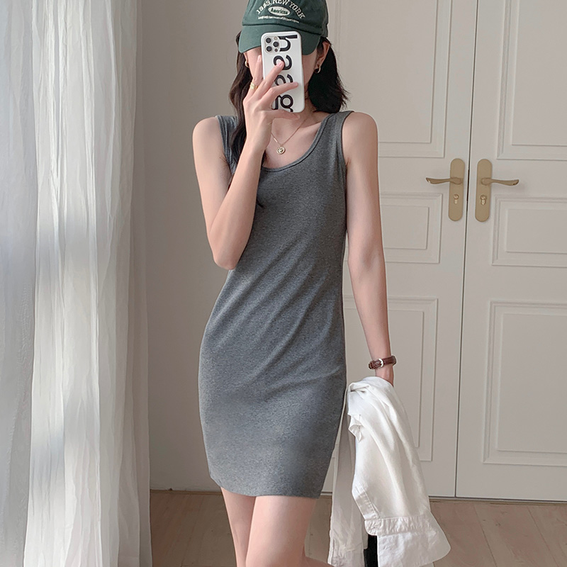 灰色无袖吊带背心连衣裙女短款图片