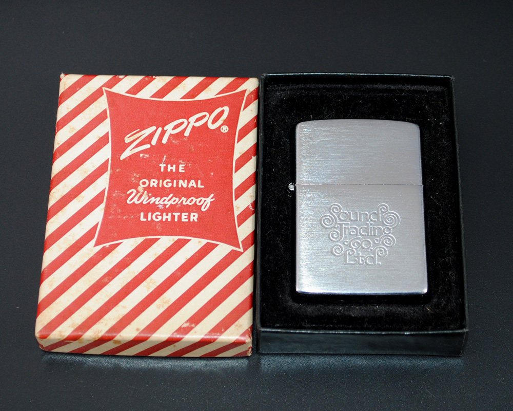 原装正品Zippo打火机-老机收藏-1984年大斜底艺术字母