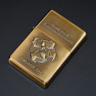 Zippo收藏1997年金蝙蝠打火机