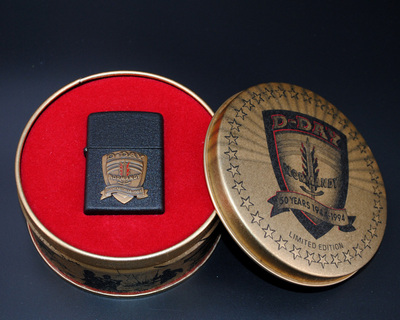 Zippo年度黑裂C94诺曼底打火机