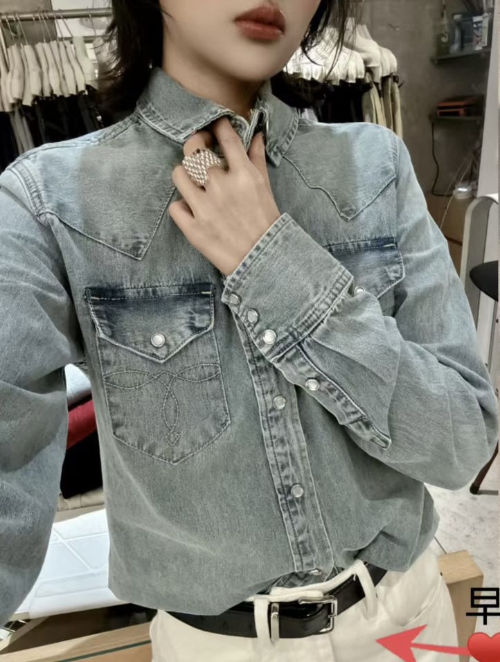 水洗做旧牛仔衬衣宽松显瘦百搭衣