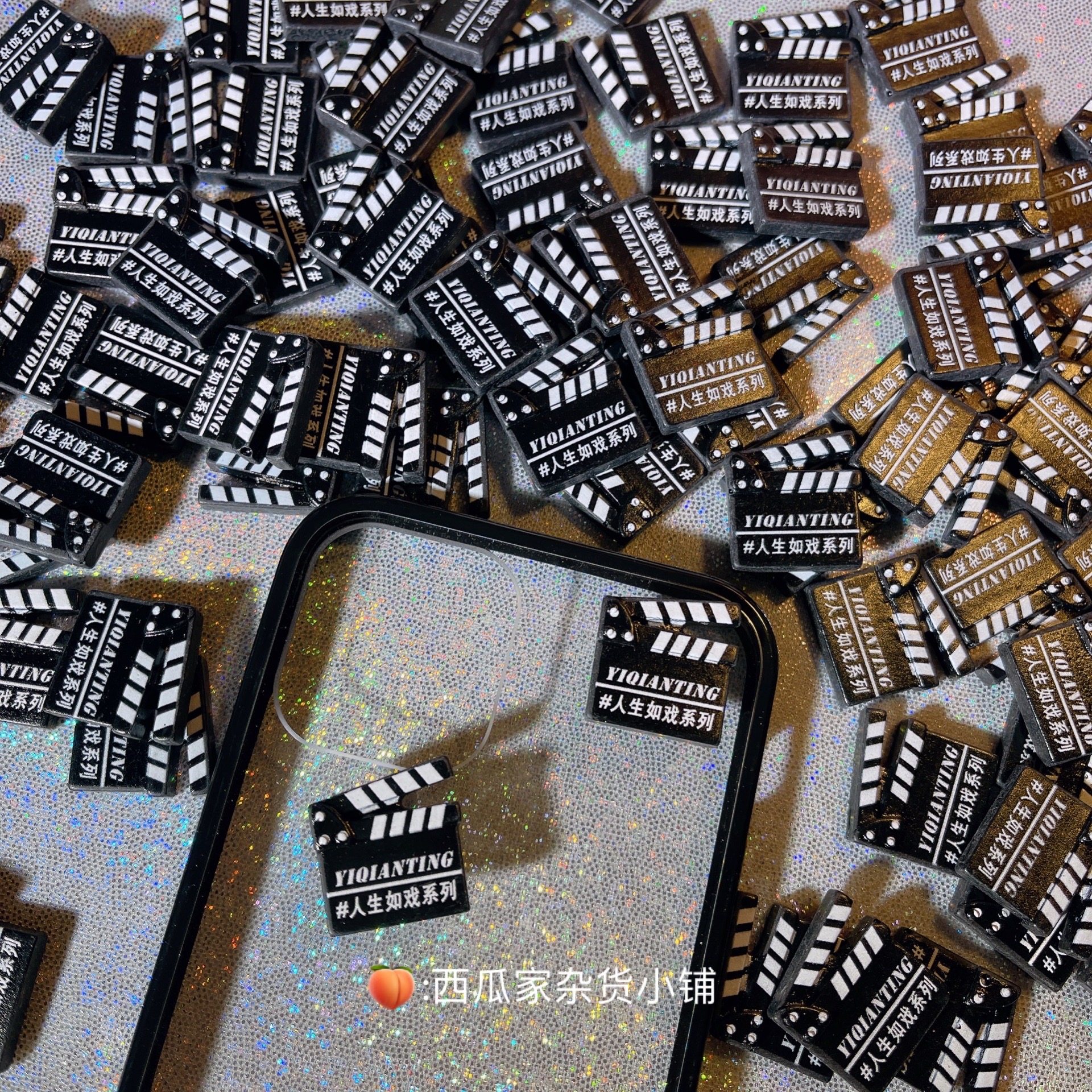 树脂配件微缩电影拍板场记板仿真场景玩具摆件 复古胸针装饰配件,饰品/流行首饰/时尚饰品新,其他DIY饰品配件,淘宝优惠券,粉丝福利购,淘宝优惠卷
