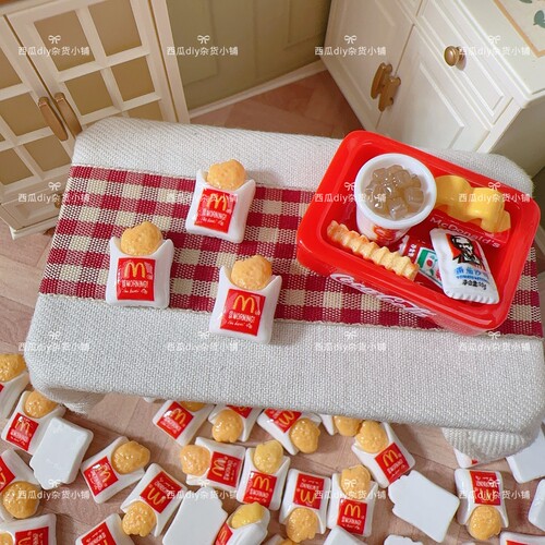 微缩食玩娃娃屋场景diy冰箱贴手机壳树脂配件迷你M仿真麦当劳薯饼