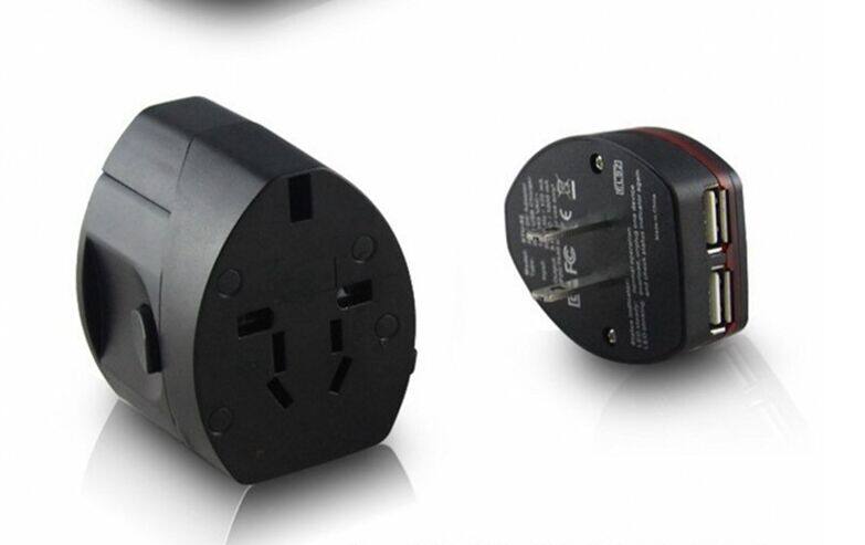 全球通用多功能插座转换器出国专用万能电源旅行转换插头 双USB