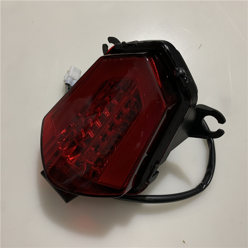 适用铃木DL250摩托车车灯尾灯总成GSX250R后尾灯刹车灯牌照灯总成