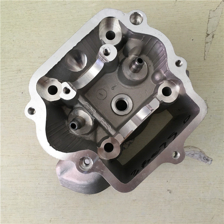 适用大沙气 ch125 风速 大绵羊cf150t-3 水冷发动机缸头