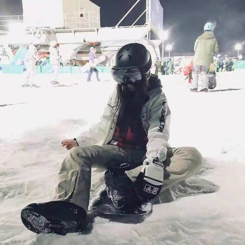 滑雪镜双层防雾男女近视球面滑雪眼镜户外成人滑雪护目镜可卡近视