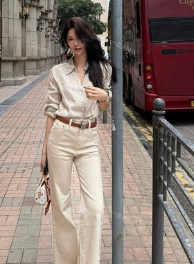 IFMR燕麦拿铁早春新款直筒微喇牛仔裤女显瘦微弹浅卡其裤子