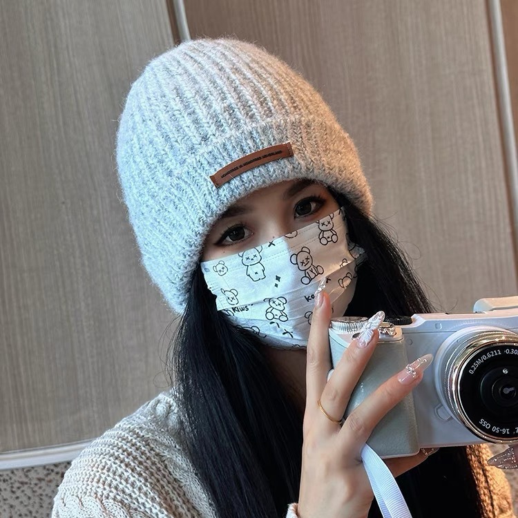 韩系时尚休闲毛线针织帽子女秋冬季字母长标护耳保暖显脸小堆堆帽