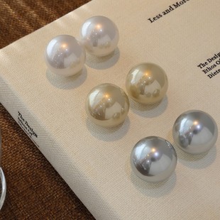 法式复古精致感馒头扁圆珍珠耳环女气质温柔小众轻奢百搭耳钉