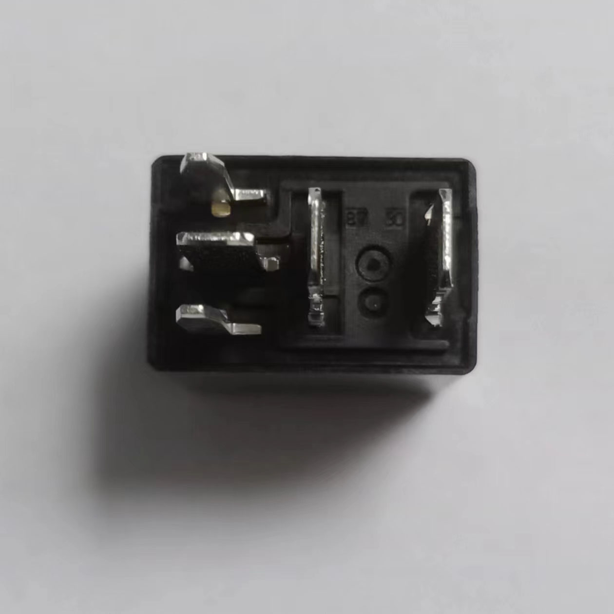 适配于吉普指南者大切诺挑战者杜兰戈基继电器12V5针原厂纯正配件