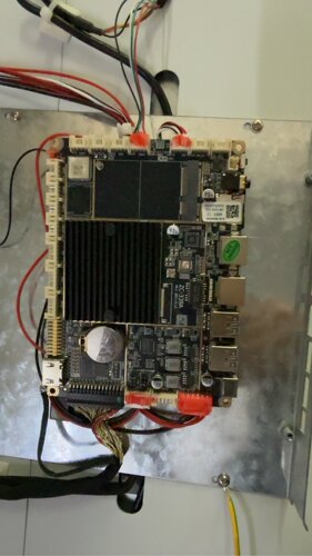 优视达USD49智能显示终端机驱动板ZC-339A广告机  主板1920×1080