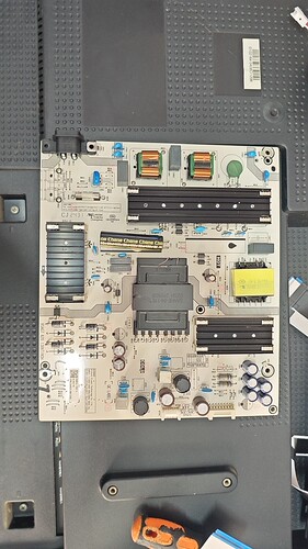 原装海信 75D3N 电源板 RSAG7.820.13067  13067-A