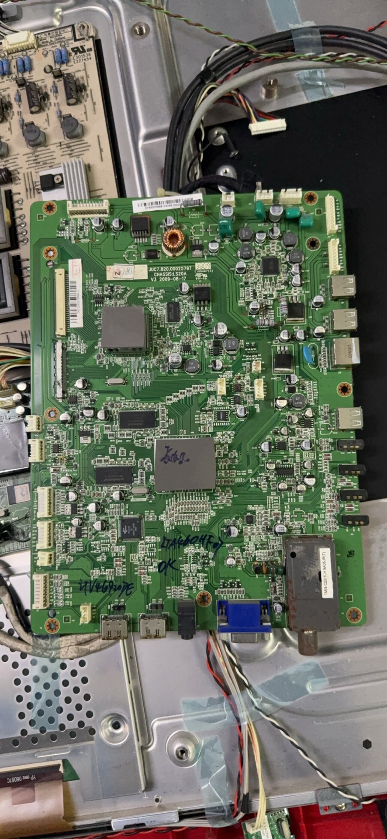 原装长虹 ITV46920DE LED55760D主板 JUC7.820.00025797 - 实物图