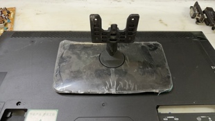 原装长虹 LED32580底座 支架 座子 配原装螺丝有两种