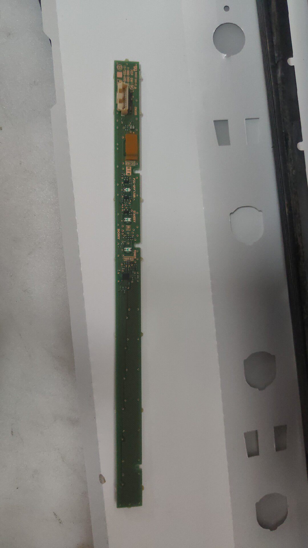 索尼 KLV-32EX330遥控接收板按键板1-886-399-11（1-733-493-11）