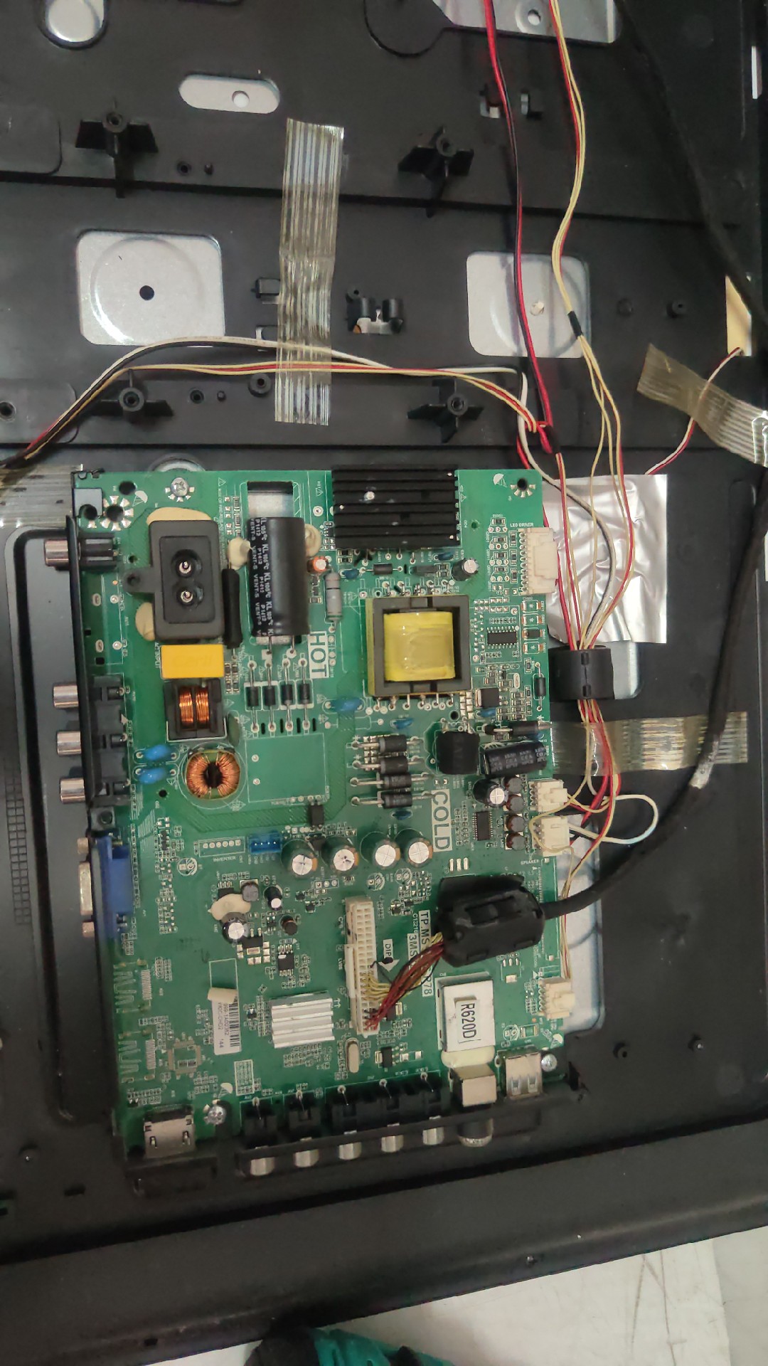 原装东芝32L2306C 32L2301C主板3MS82AX TP.MS18VG.P78屏LVW320CS