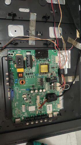 原装东芝32L2306C 32L2301C主板3MS82AX TP.MS18VG.P78屏LVW320CS