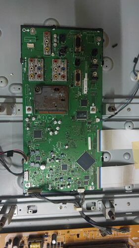 原装夏普LCD-32D30-BK LCD-32GH3 LCD-32A33主板 驱动板DUNTKE557