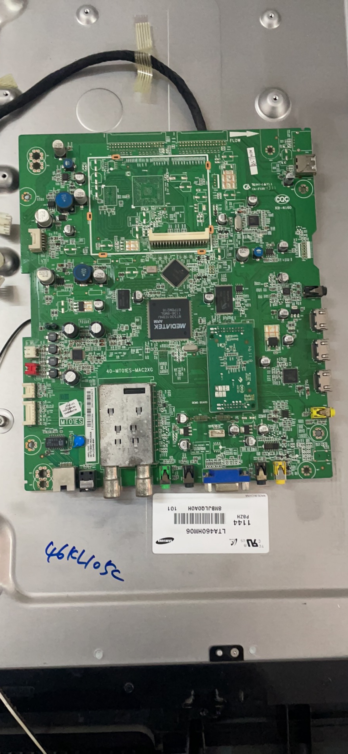 东芝46KL105C 主板40-MT01ES-MAC2XG 配屏LTA460HM06 测好