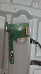 索尼KD-49/55X7000D 55/65X8000C X9000E 遥控接收板1-894-333-11