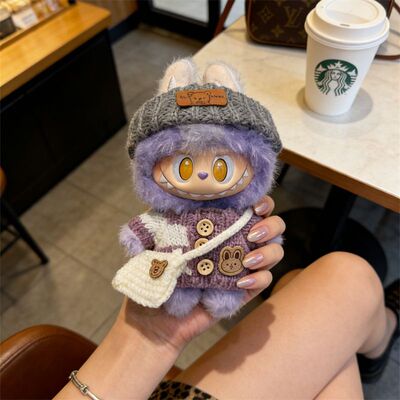 马力全开盲盒娃衣千里马通关马开心马衣服替换装毛绒公仔紫色毛衣