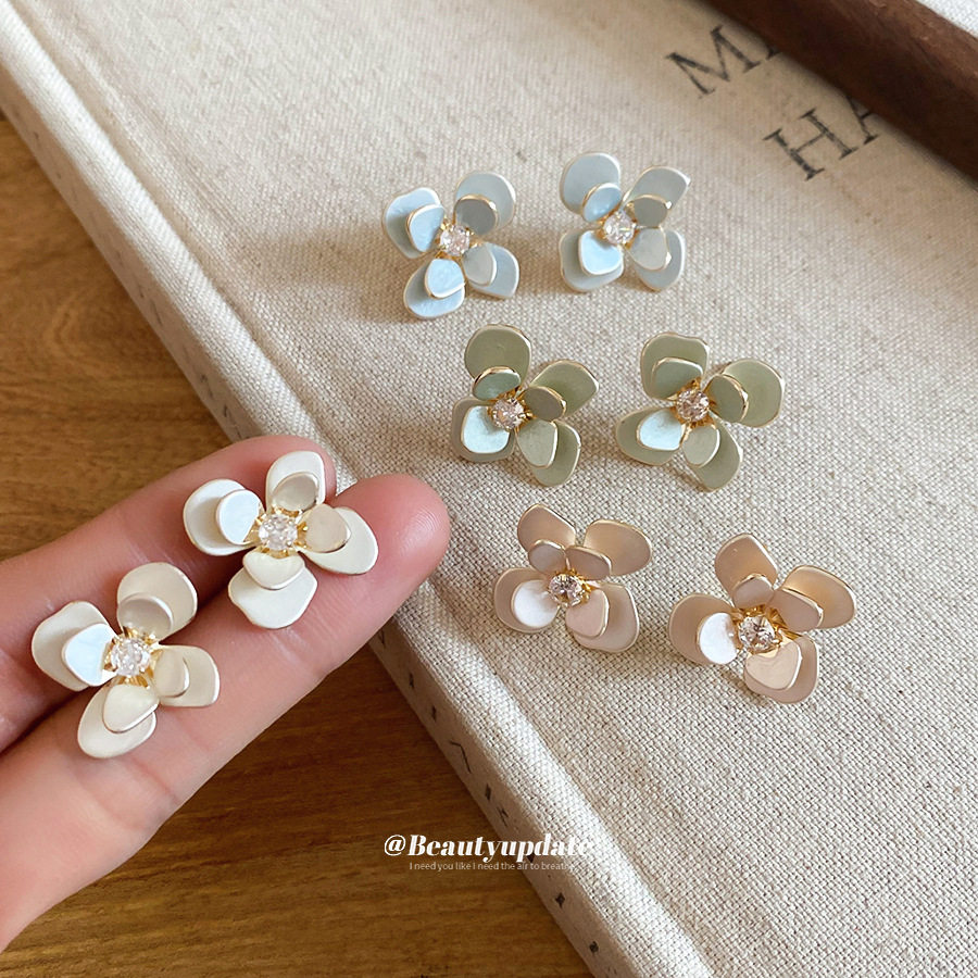 真金电镀银针锆石花朵耳钉甜美优雅气质百搭耳环轻奢高级感耳饰女,饰品/流行首饰/时尚饰品新,耳钉,淘宝优惠券,粉丝福利购,淘宝优惠卷