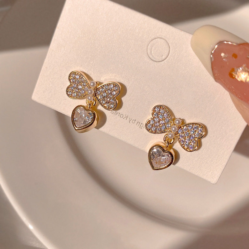 甜美爱心耳钉韩国时尚气质微镶耳环高级感锆石个性网红轻奢耳饰女,饰品/流行首饰/时尚饰品新,耳钉,淘宝优惠券,粉丝福利购,淘宝优惠卷