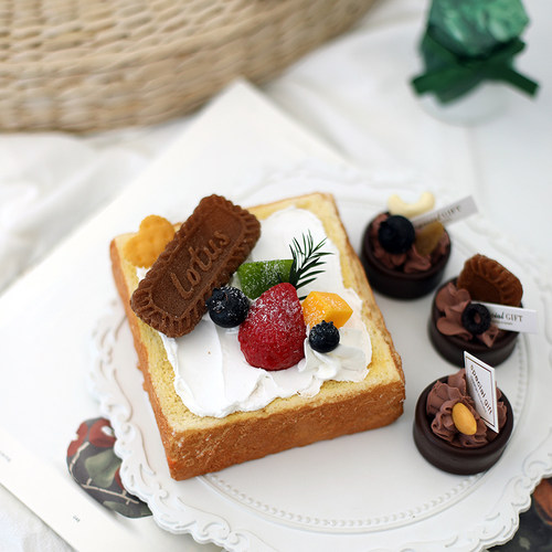 仿真厚片吐司烤面包拍照手持道具