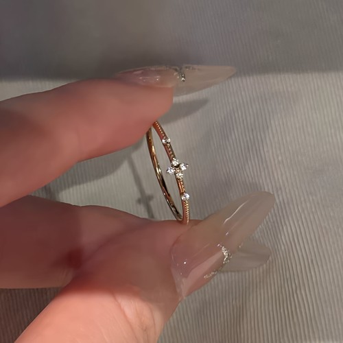 新年仿钻素圈四叶花戒指女食指戒