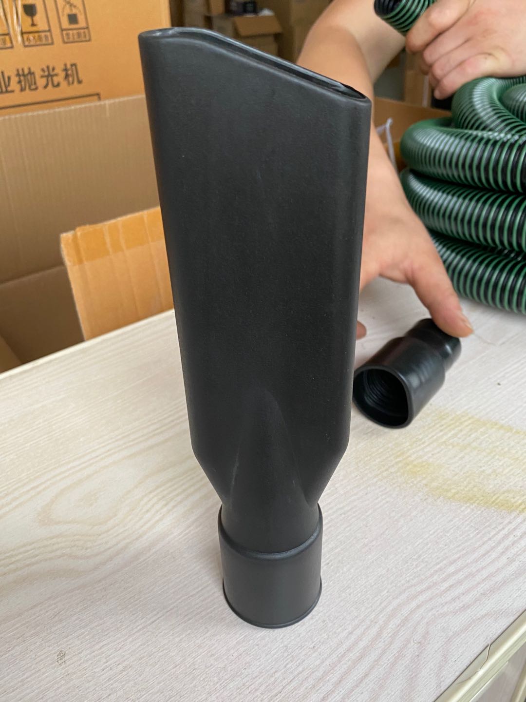 福欧壁挂式吸尘器管子软管接头挂墙干湿吸尘机洗车配件螺纹扁嘴