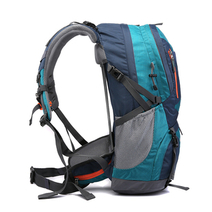 专业登山包防水男女双肩包大容量轻便徒步露营旅行包户外背包50L