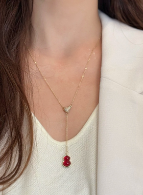 秋冬红色葫芦吊坠项链女2025新款长款毛衣链高级感轻奢新年配饰
