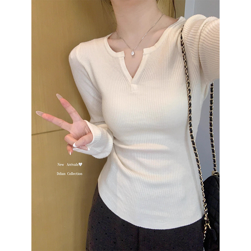 秋季v领针织打底衫女2025新款减龄巨好看修身ins毛衣长袖内搭上衣