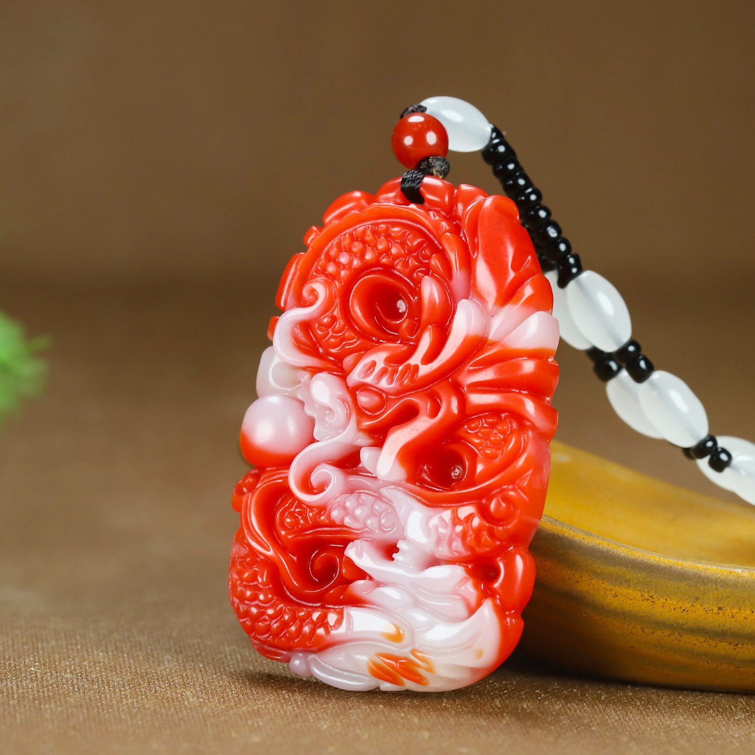 新疆和田玉龙牌吊坠天然鸡血玉龙行天下挂件鸡血玉生肖龙玉佩玉坠