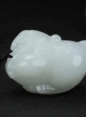 新疆和田玉白玉飞马手把件天然玉石一马当先原石把玩件生肖马把件