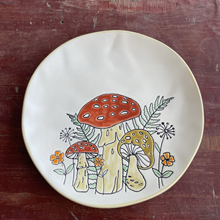 ins风浮雕陶瓷手绘蘑菇大小水果盘子8.5英寸菜盘家用异形牛排餐具