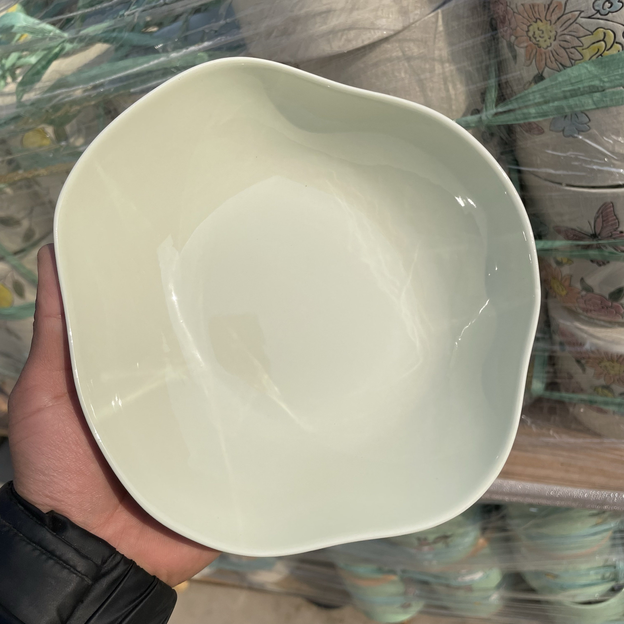 奶油风系列花瓣陶瓷汤碗异形沙拉碗7.7英寸外贸正单餐具新款法式