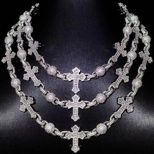 Mr.Bling满钻混镶圆珠十字架项链