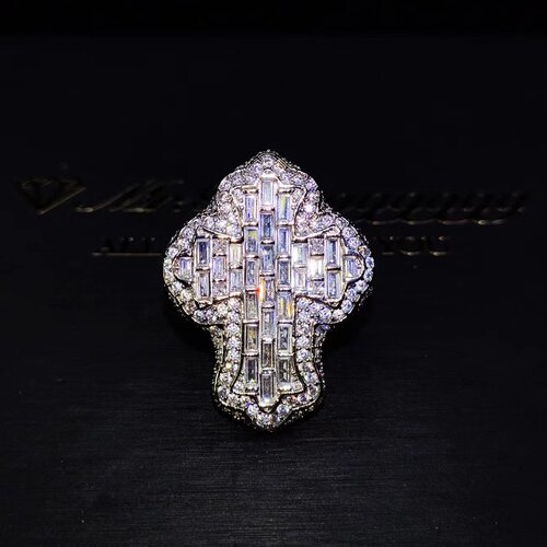 Mr.Bling梯方钻十字架大戒指