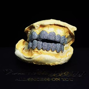 Mr.Blingggggg欧美嘻哈珠宝 定制满钻上8下8莫桑石Grillz钻石牙套