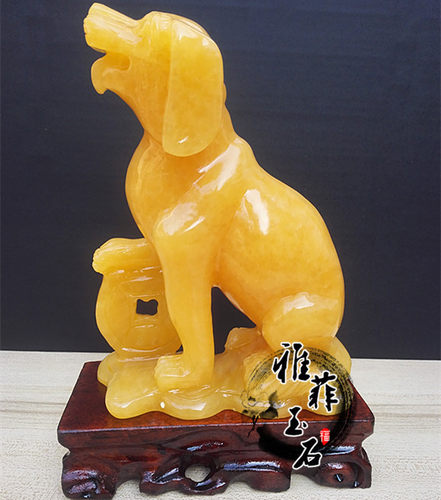 纯手工雕刻天然玉石大吉生肖狗