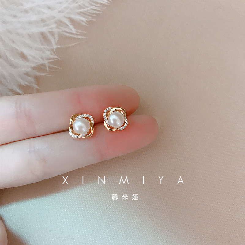 s925银针花朵珍珠耳钉女小众设计感耳环轻奢气质网红耳饰