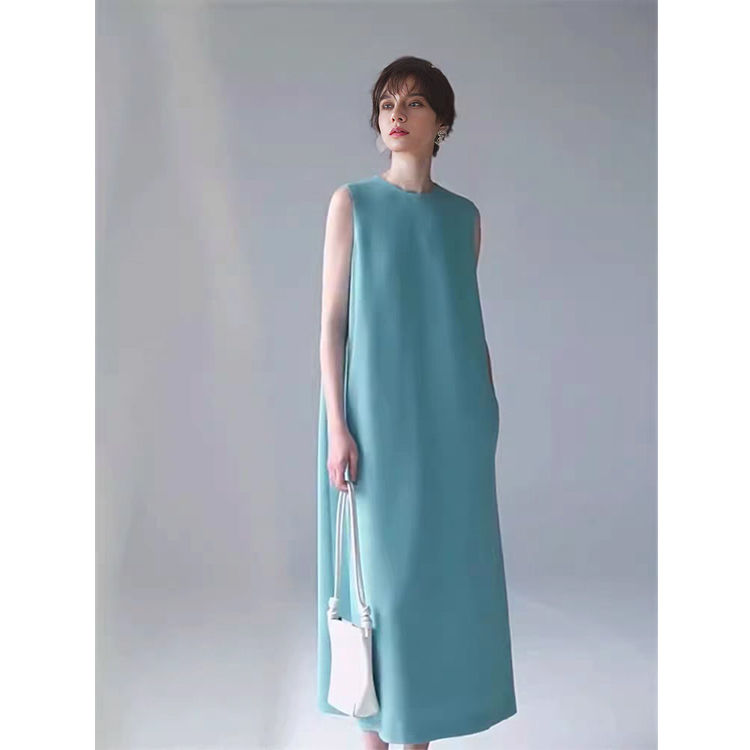 看了又看领口改良高级感简约法式优雅三醋酸无袖连衣裙女2025新款