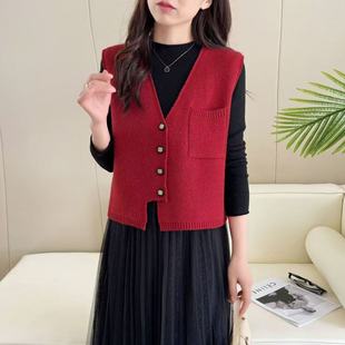 针织马甲女春秋配裙子背心2025新款叠穿坎肩冬季加厚红色毛衣马夹
