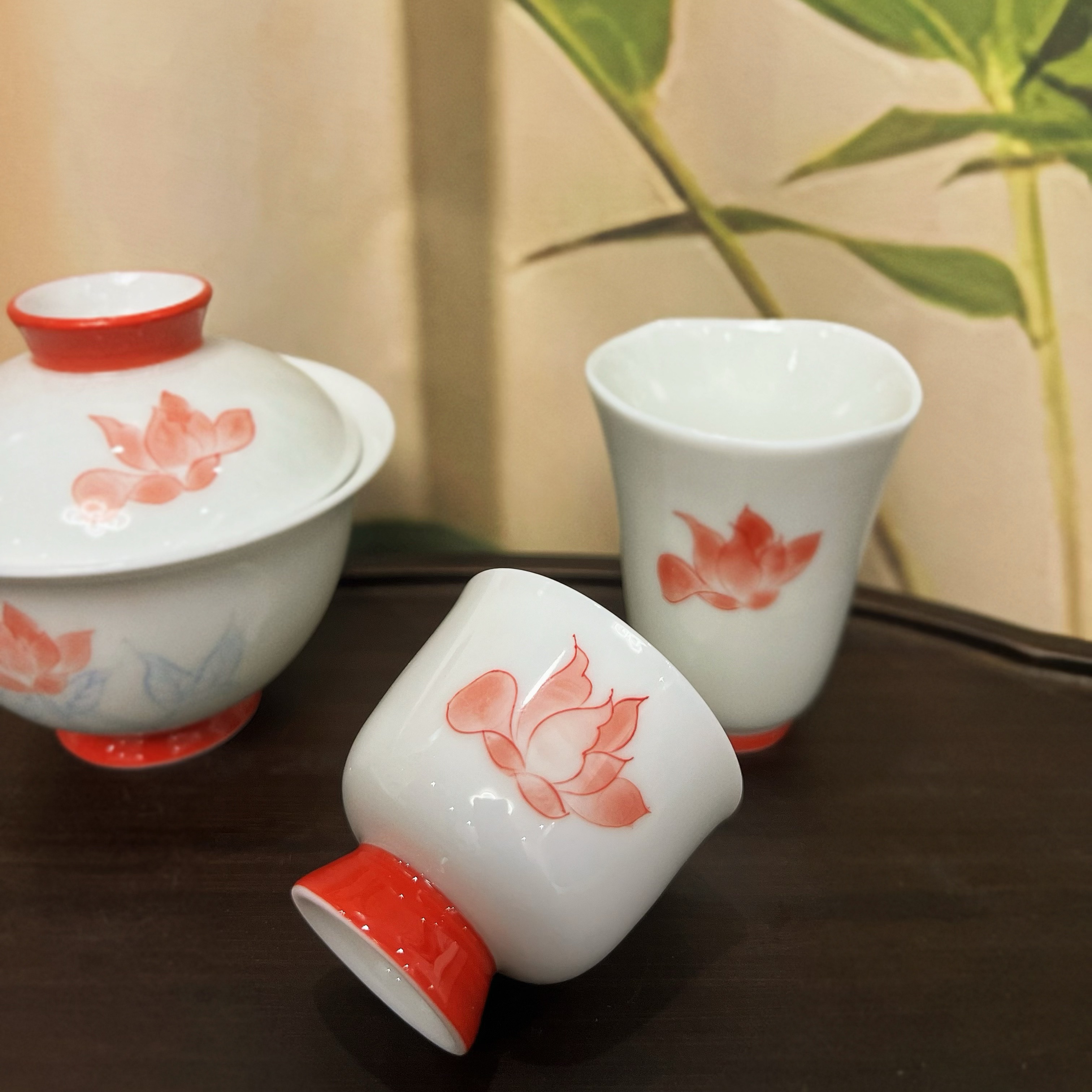 玉白泥釉下彩手绘兰花敬茶碗盖碗主人杯陶瓷花口茶杯家用品茗杯