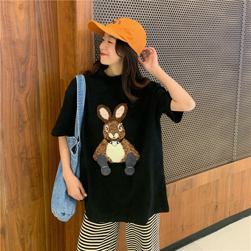 Real picture of short sleeve T-shirt with velvet rabbit embroidery