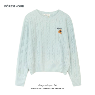 韩系温柔慵懒风短款 新款 麻花玩具熊刺绣圆领套头毛衣 冬装 拾野森